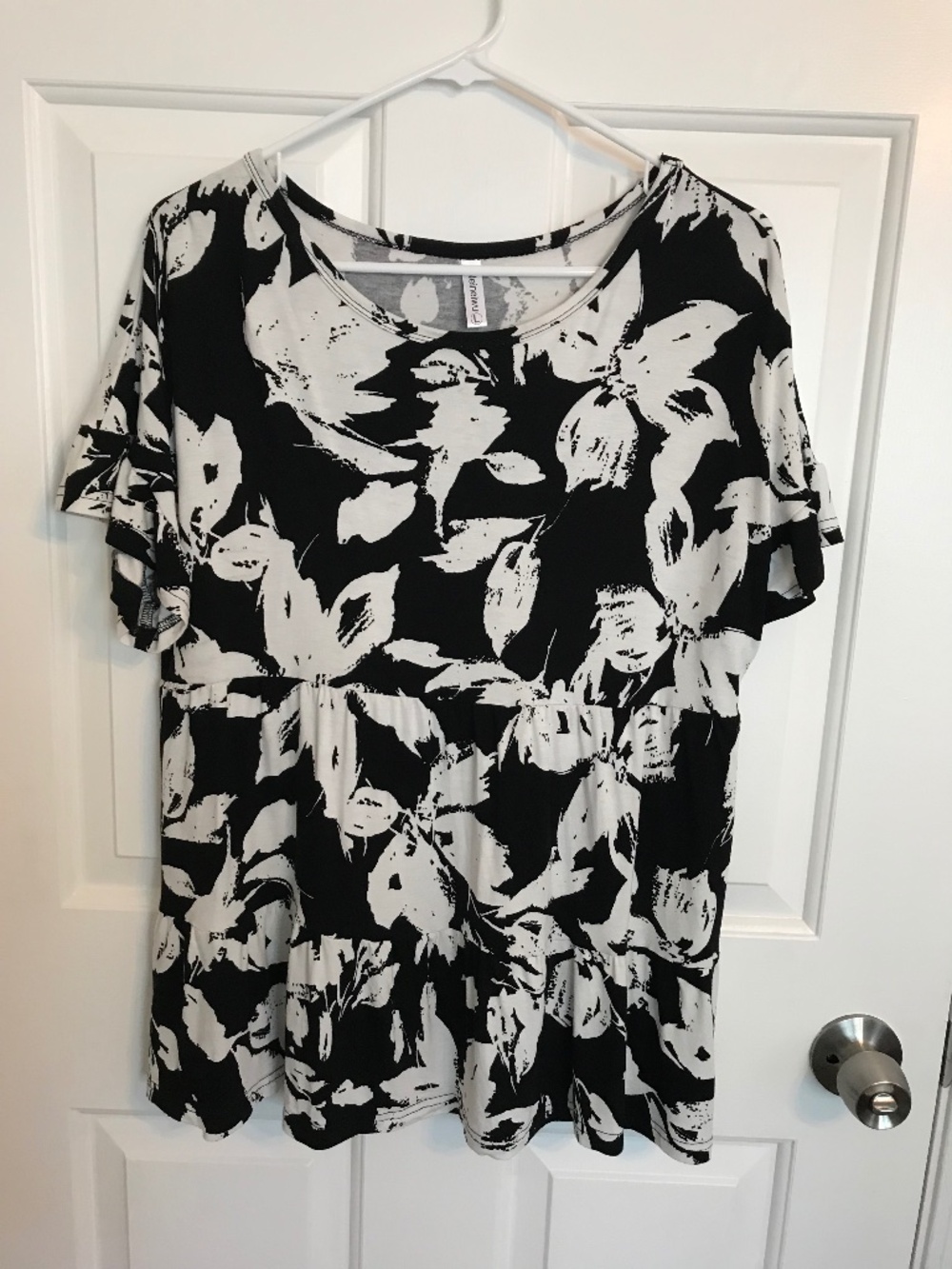 Neineiwu Summer Empire Waist Layered Flutter Sleeve Floral Top Sz L Black White
